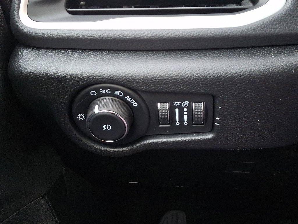 new 2026 Chrysler Pacifica car, priced at $47,160