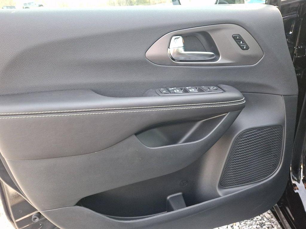 new 2026 Chrysler Pacifica car, priced at $47,160