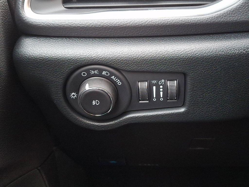 new 2026 Chrysler Pacifica car, priced at $56,299