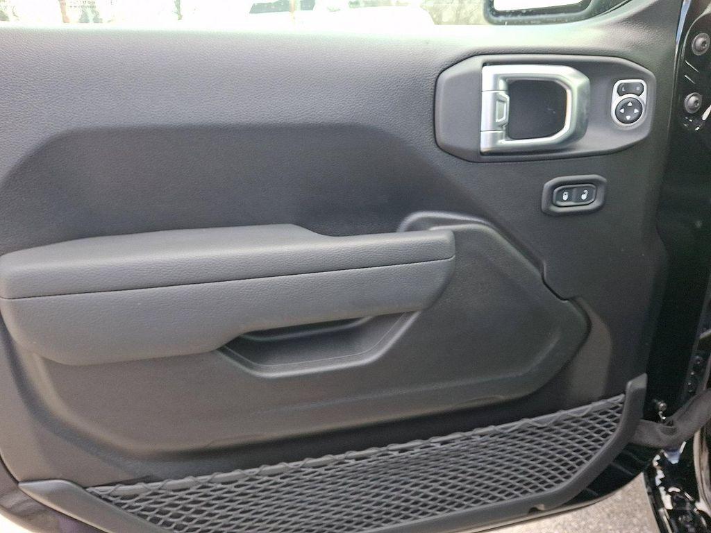 new 2026 Jeep Wrangler car, priced at $49,667