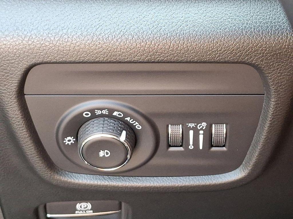 new 2025 Jeep Grand Cherokee L car, priced at $56,499