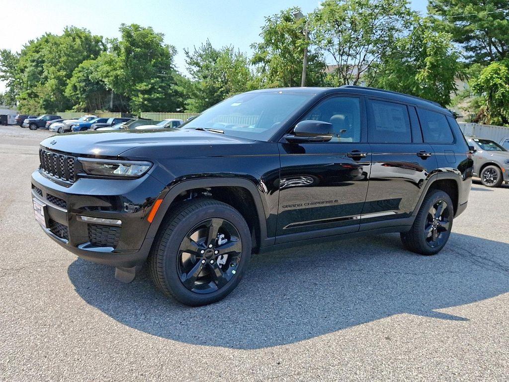 new 2025 Jeep Grand Cherokee L car, priced at $56,499