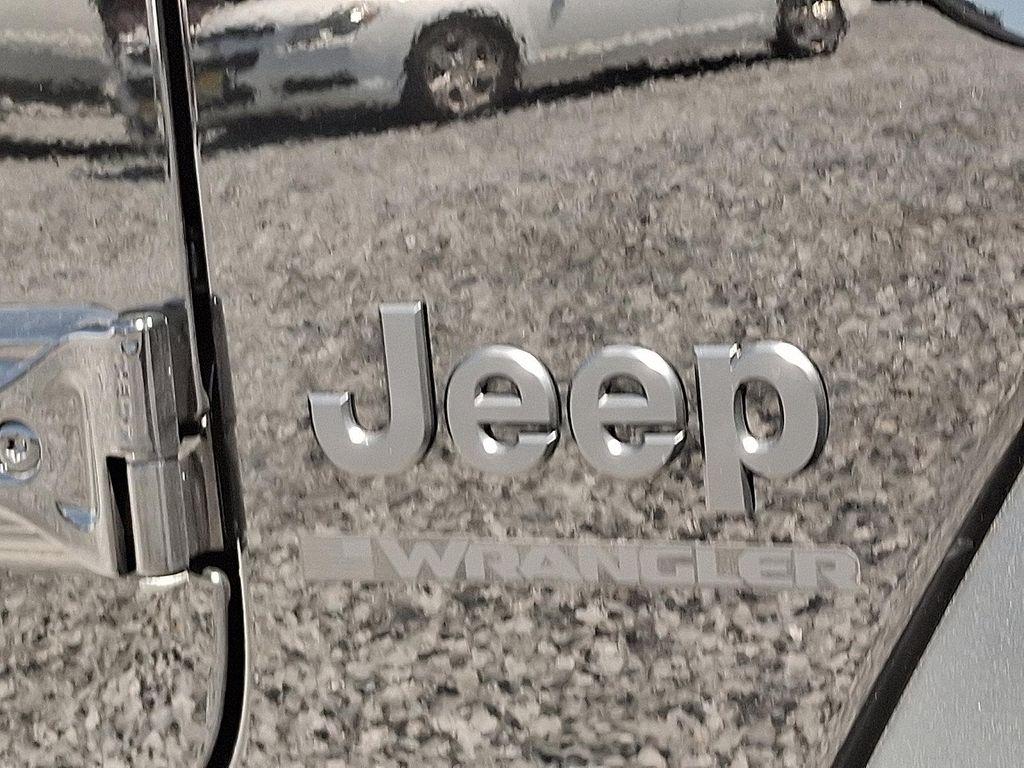 new 2025 Jeep Wrangler car, priced at $42,215