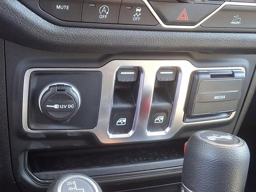 new 2025 Jeep Wrangler car, priced at $42,215