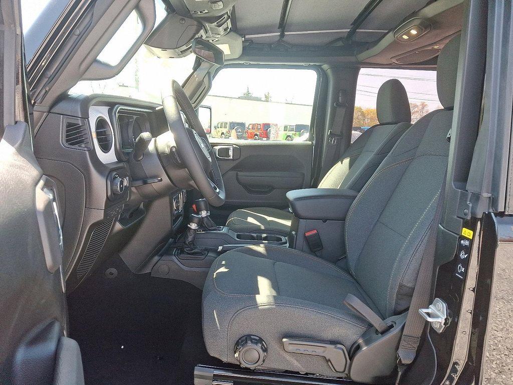 new 2025 Jeep Wrangler car, priced at $42,215
