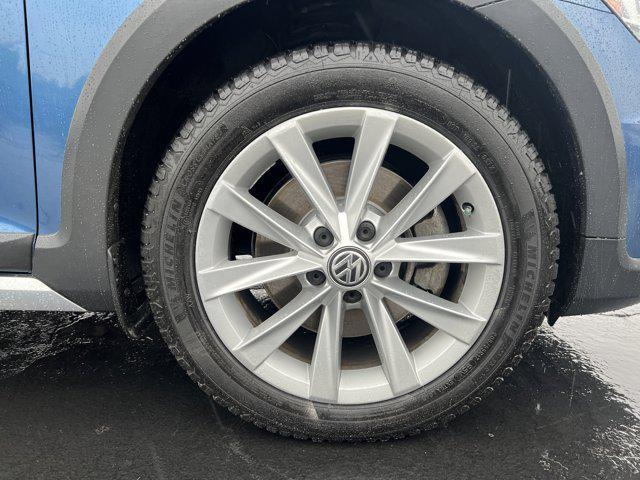 used 2018 Volkswagen Golf Alltrack car, priced at $14,397