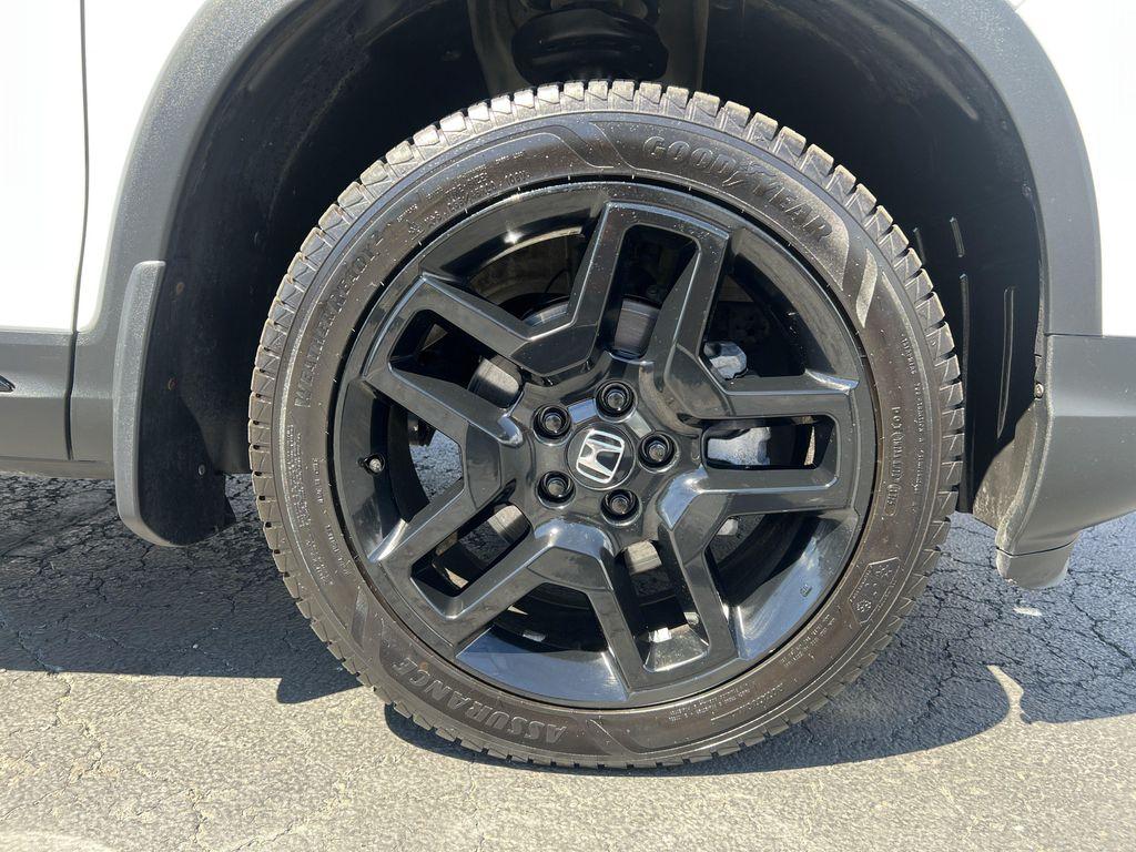 used 2024 Honda Passport car, priced at $35,197