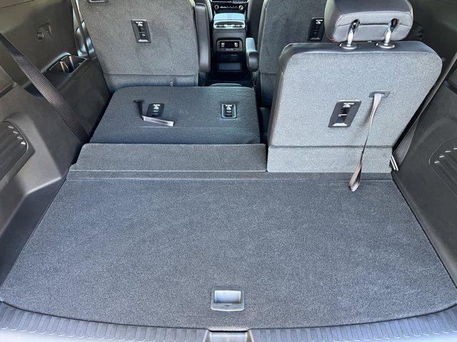 used 2025 Chevrolet Traverse car, priced at $45,997