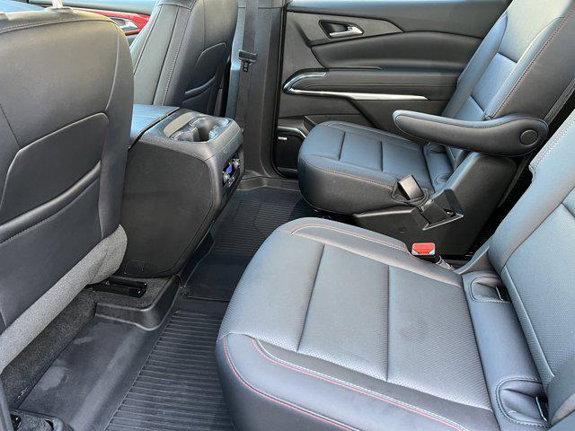 used 2025 Chevrolet Traverse car, priced at $45,997