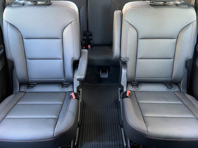 used 2025 Chevrolet Traverse car, priced at $45,997