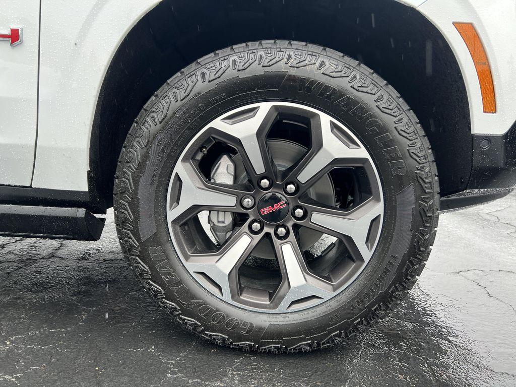 new 2026 GMC Yukon XL car, priced at $102,177