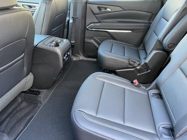 new 2026 Chevrolet Traverse car, priced at $43,997