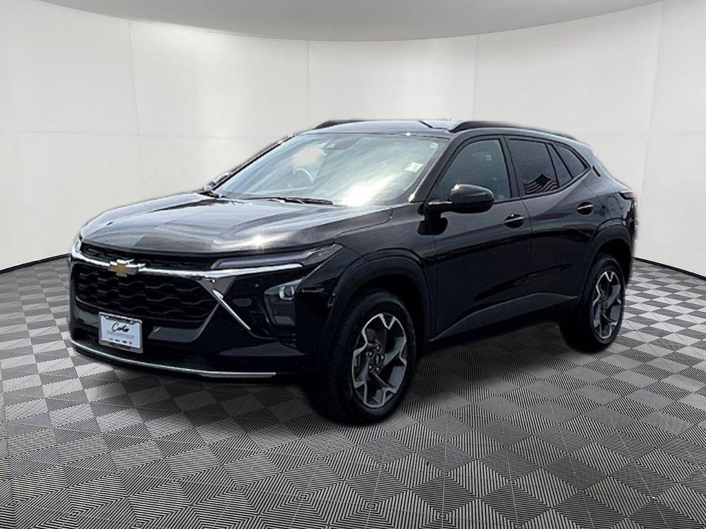 used 2025 Chevrolet Trax car, priced at $20,197