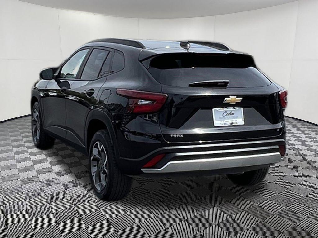 used 2025 Chevrolet Trax car, priced at $20,197
