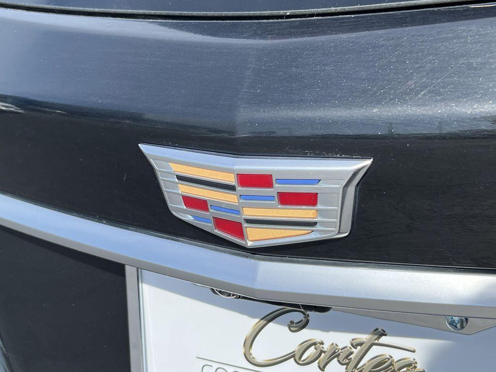 used 2021 Cadillac XT5 car, priced at $30,197