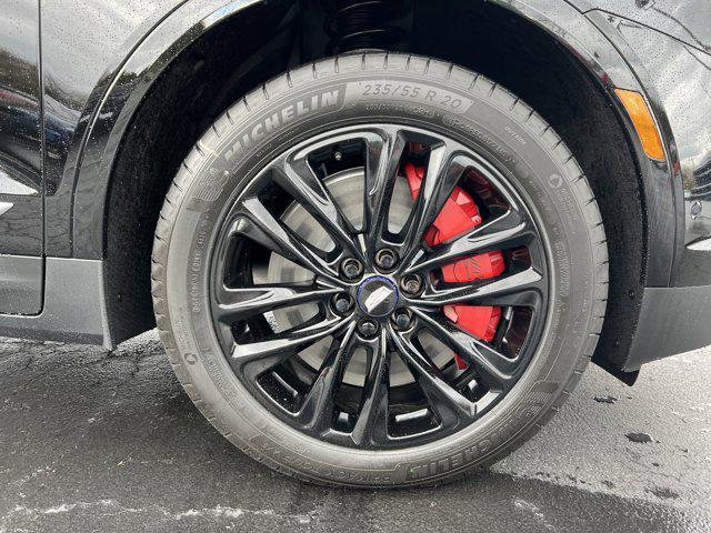 new 2026 Cadillac XT5 car, priced at $65,197