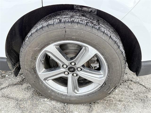 used 2024 Ford Edge car, priced at $28,300