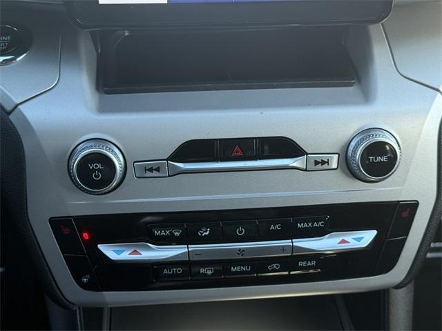 used 2023 Ford Explorer car, priced at $30,999