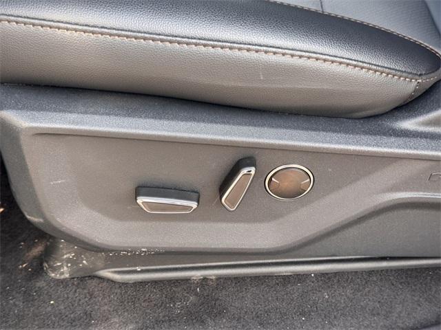 new 2024 Ford F-150 Lightning car