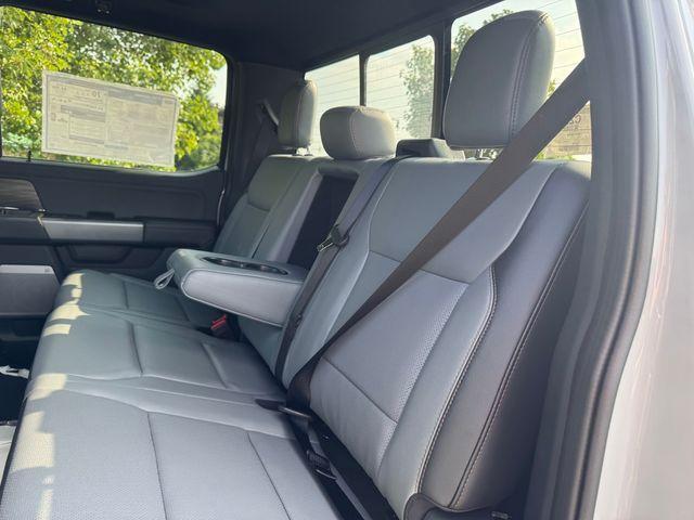 new 2024 Ford F-150 Lightning car