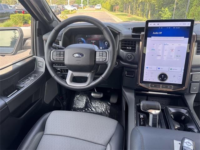 new 2024 Ford F-150 Lightning car