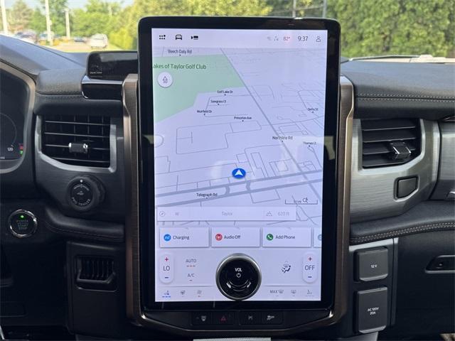 new 2024 Ford F-150 Lightning car