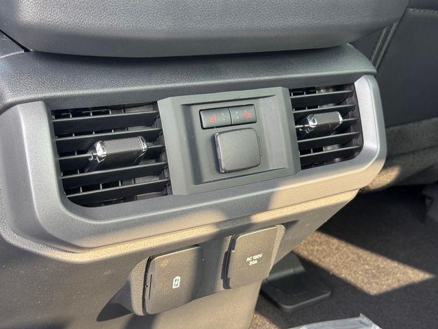 new 2024 Ford F-150 Lightning car