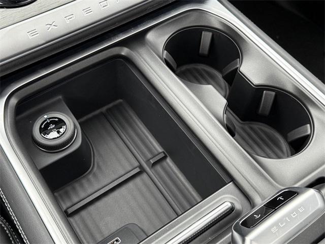 new 2026 Ford Expedition car, priced at $81,225