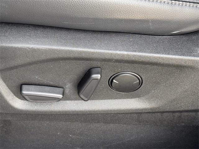 used 2023 Ford Edge car, priced at $25,899