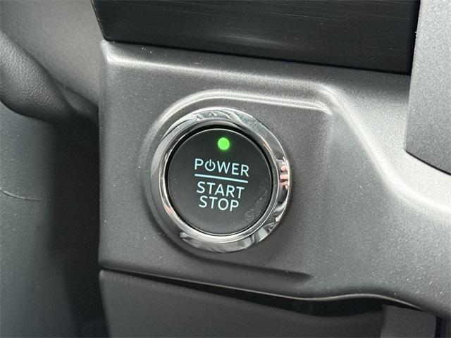 new 2025 Ford F-150 Lightning car, priced at $60,670