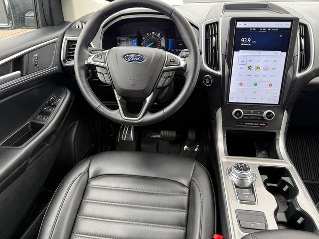 used 2024 Ford Edge car, priced at $25,339