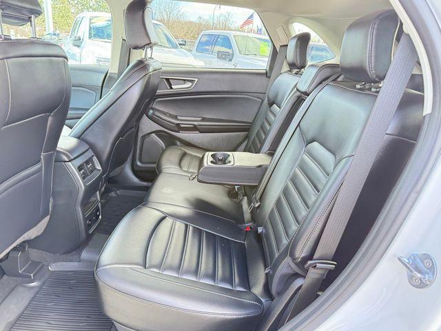 used 2024 Ford Edge car, priced at $28,997