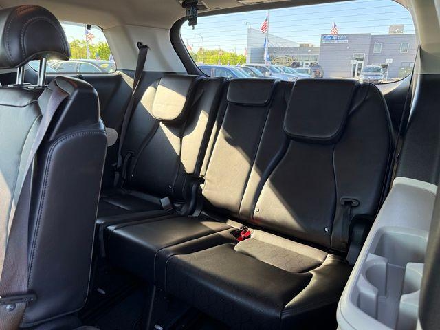 used 2024 Kia Carnival car, priced at $32,889