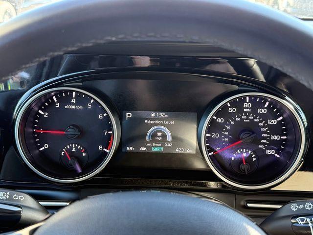 used 2024 Kia Carnival car, priced at $32,889