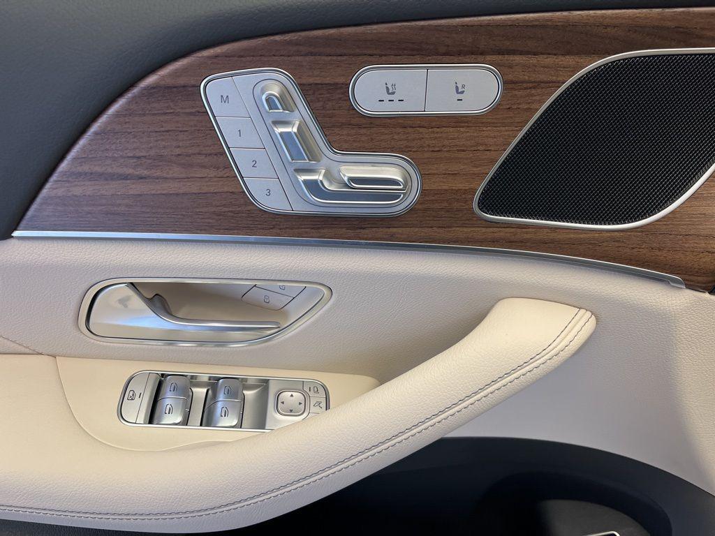 new 2026 Mercedes-Benz GLE 450 car, priced at $80,680