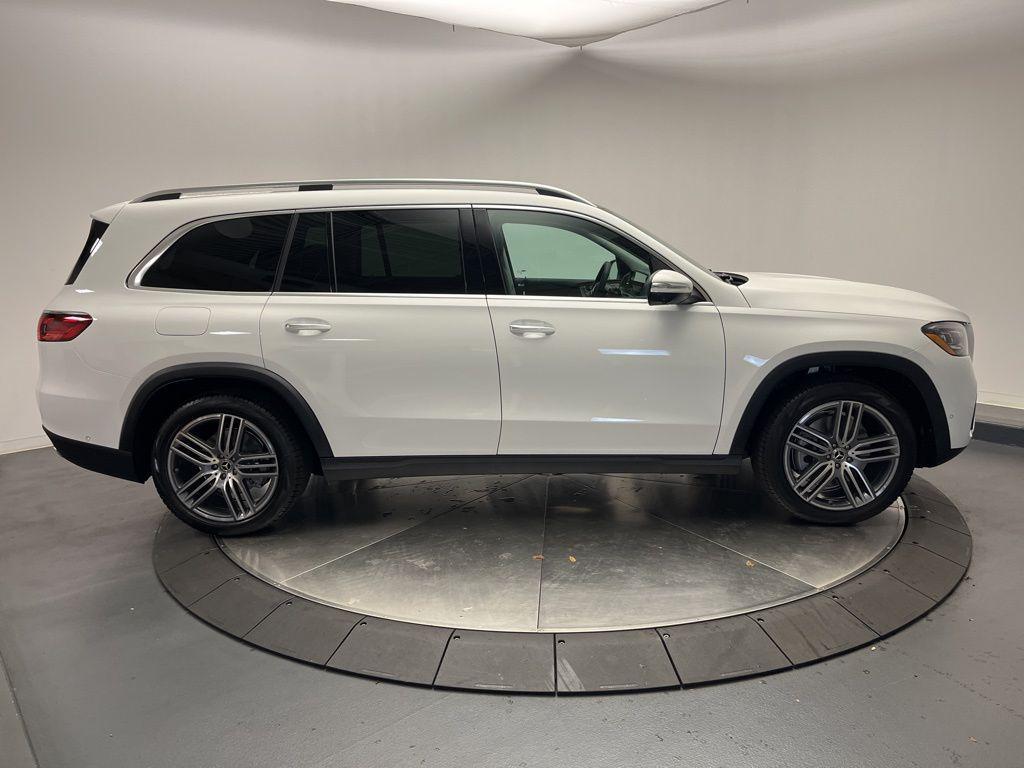 new 2026 Mercedes-Benz GLS 450 car, priced at $93,565