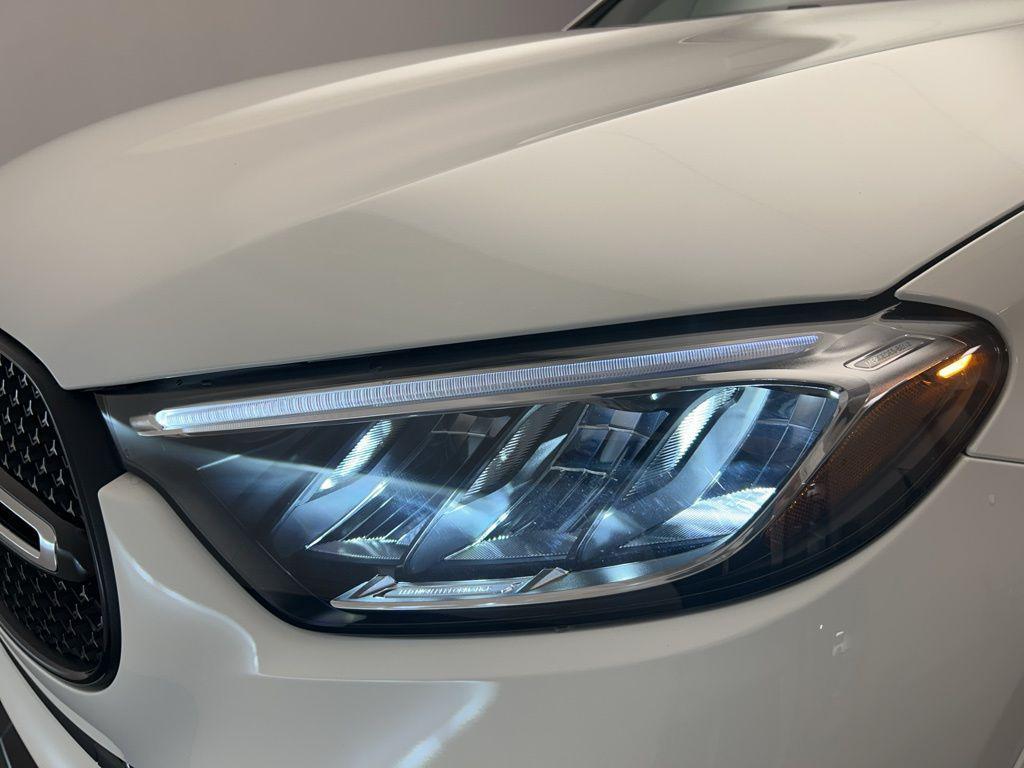 new 2026 Mercedes-Benz GLC 300 car, priced at $60,585
