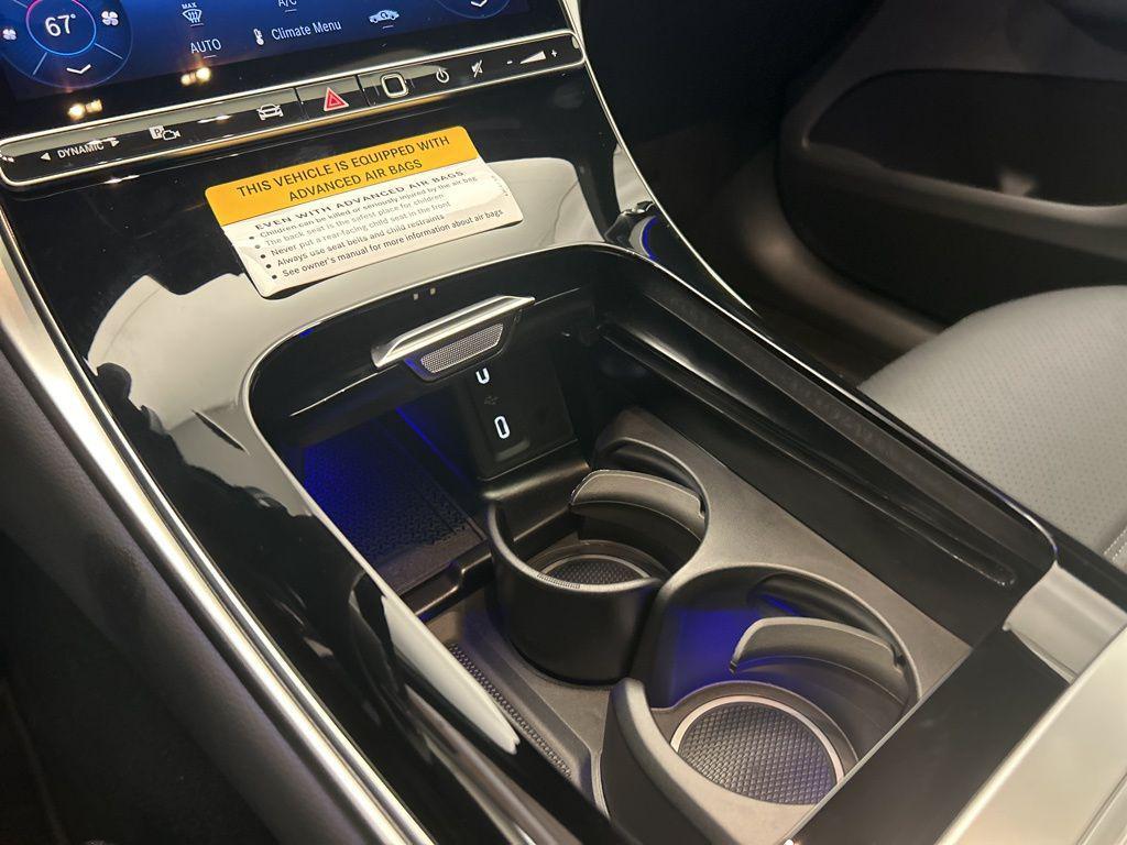 new 2026 Mercedes-Benz GLC 300 car, priced at $60,585