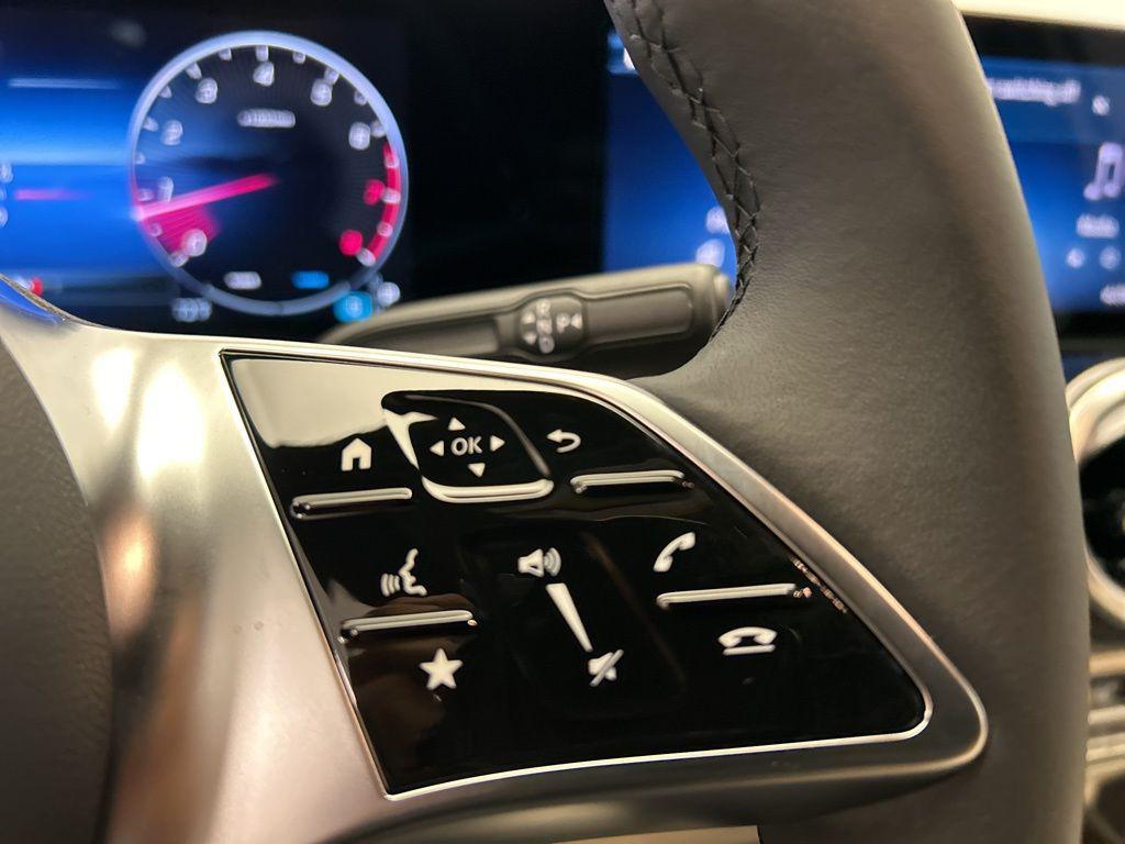 used 2025 Mercedes-Benz GLA 250 car, priced at $39,850