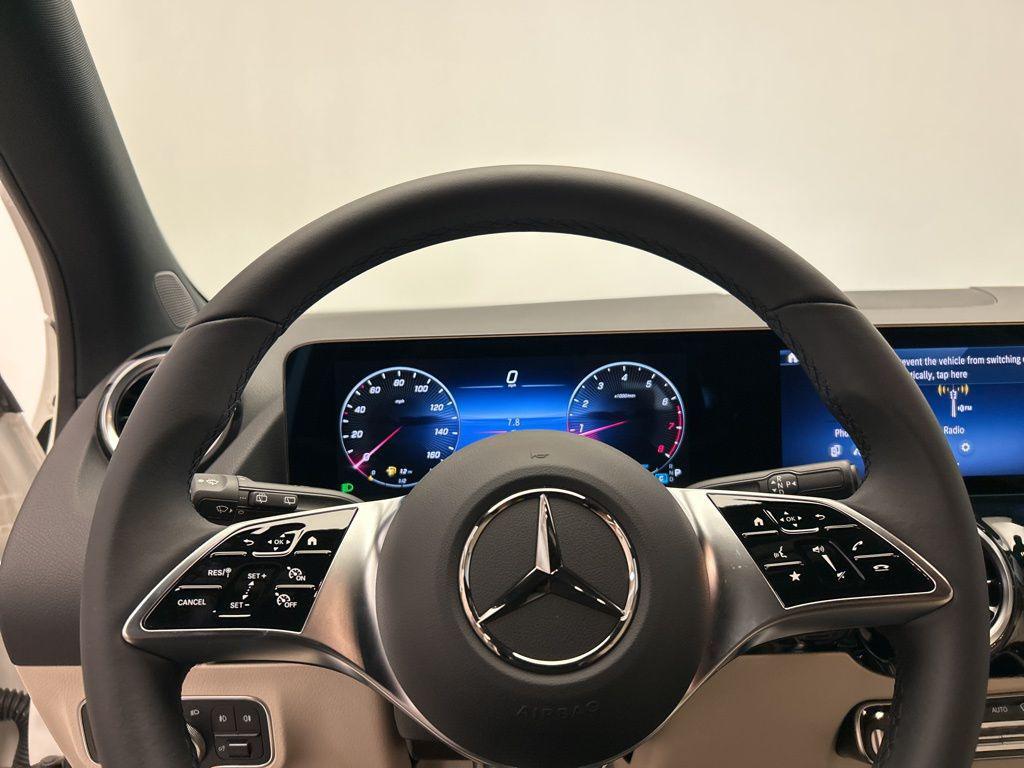 used 2025 Mercedes-Benz GLA 250 car, priced at $39,850