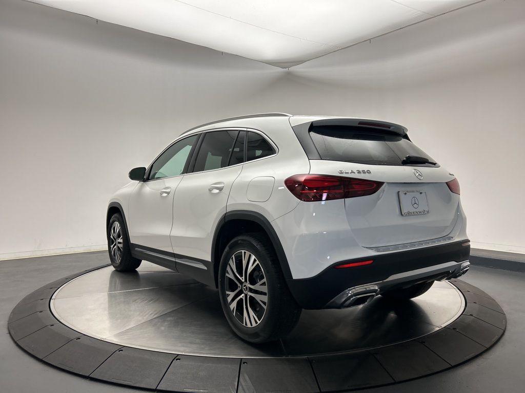 new 2025 Mercedes-Benz GLA 250 car, priced at $44,250