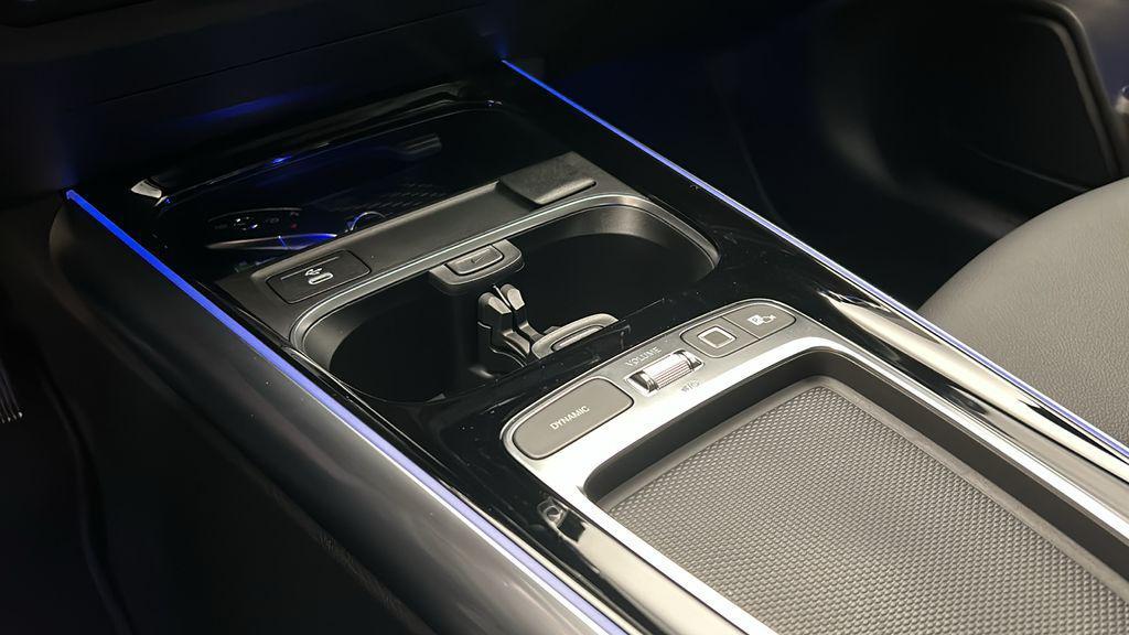 used 2025 Mercedes-Benz GLA 250 car, priced at $42,850