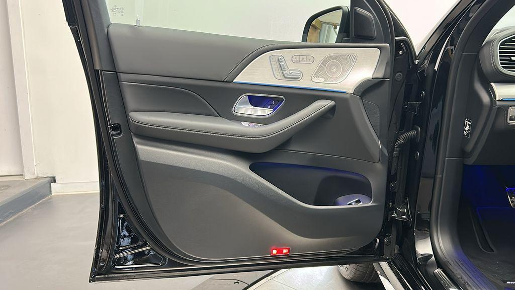 new 2025 Mercedes-Benz AMG GLE 63 car, priced at $134,995