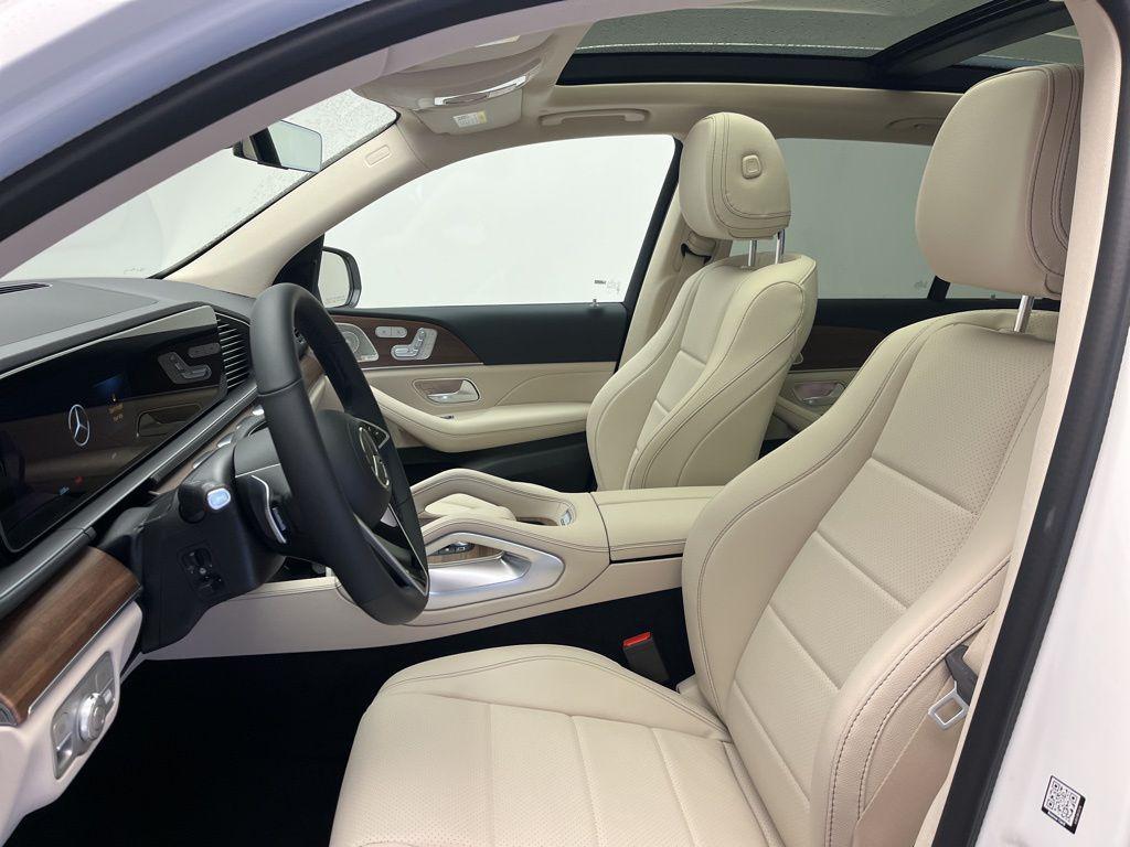 new 2026 Mercedes-Benz GLE 450 car, priced at $77,595