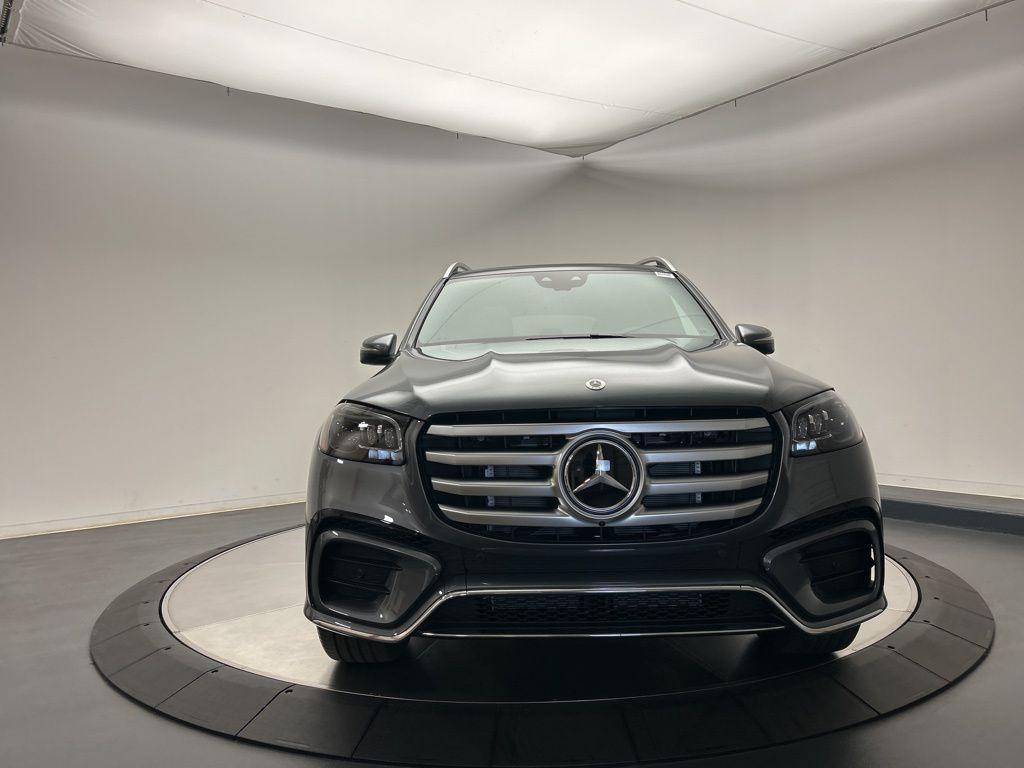 new 2026 Mercedes-Benz GLS 580 car, priced at $120,235