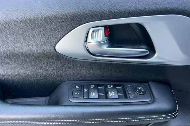 used 2019 Chrysler Pacifica car, priced at $21,871