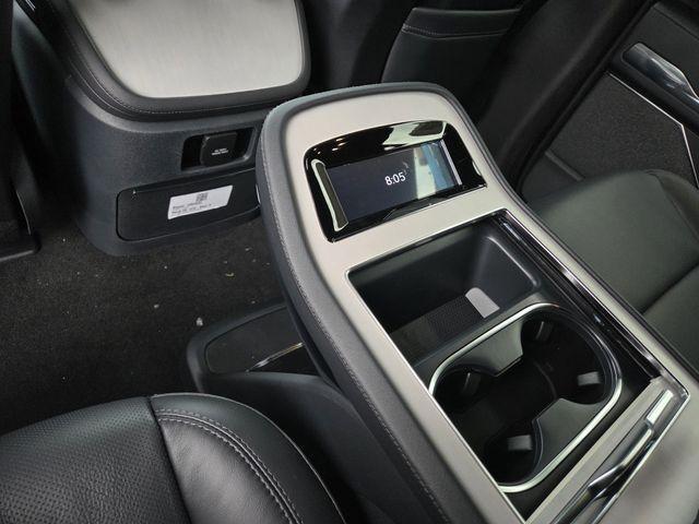 new 2026 Lincoln Navigator car, priced at $101,907