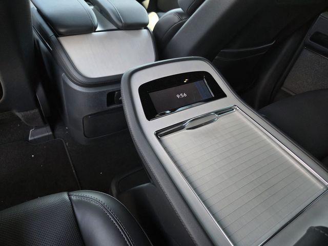 new 2026 Lincoln Navigator car, priced at $101,636