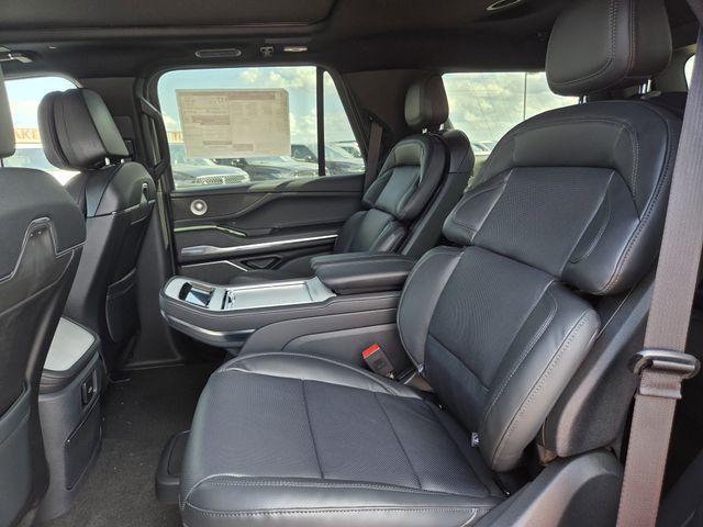 new 2026 Lincoln Navigator car, priced at $103,920