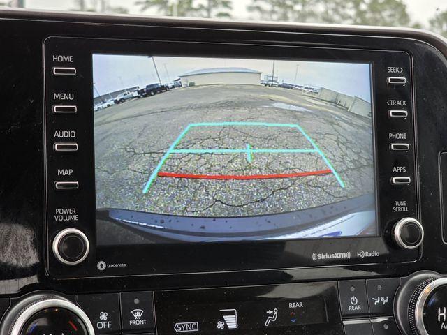 used 2022 Toyota Highlander car, priced at $28,200